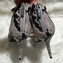 Unisa  Women’s Snake Print Black Cream Pointed Toe Stiletto High Heels Sz 9. B66 Photo 6