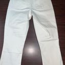 Maurice's NWT  White Mid Rise Cropped Capris Size 2 Photo 1