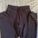 Lululemon High-Rise Scuba Joggers Photo 0