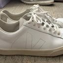 VEJA Sneakers Photo 0