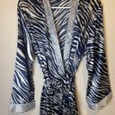 Jones New York  Women’s Intimates & Sleepwear Animal Print Satin Robe Size L/XL Photo 8