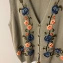 Vintage sleeveless embroidered button up cardigan vest by Alfred Dunner size L Photo 2