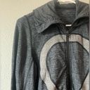 Lululemon  In Stride Jacket Coal Wee Stripe grey zip up hoodie Photo 8