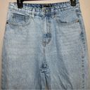 Pretty Little Thing  knee rip high rise distressed mom jeans women’s size small 6 Photo 3