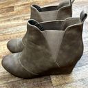 Natural Reflections Tan Wedge Boots Size 10 Photo 3