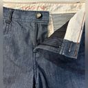 Dockers  Womens Blue Denim Bermuda Shorts Pockets Zip Up Size 4 Pre-owned Photo 4