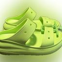 Crocs NWT  Unisex Classic Crush Sandal, Limeade, Size W10 M8 Photo 1