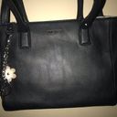 Nine West  black roomy purse with NW key chain Photo 3