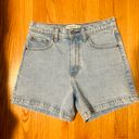 Abercrombie & Fitch A&F High Rise Dad Short Photo 3