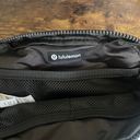 Lululemon Everywhere Belt Bag Black Photo 3