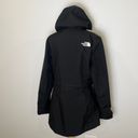 The North Face Women's City Breeze Rain Jacket Photo 3