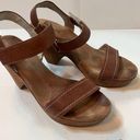 DKNY  C Sara Truffle Sandal, Size 8.  Adorable. Photo 0