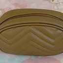 Quilted leather zipper belt pouch (NEW) Brown Photo 1