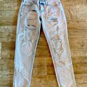 Boohoo blue distressed light wash denim Photo 0