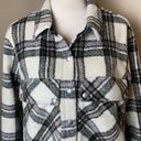 BLANK NYC  Oversized Flannel Shirt Jacket Shacket Sz Large Cabincore Fall Plaid Photo 3