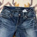 Silver Jeans  Photo 2