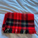 Essential Winter : like new plaid scarf Photo 4