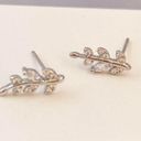 925 Silver Plated CZ Cubic Zirconia Leaf Stud Earrings for Women Photo 3