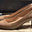 Ecco Danish Light Brown/Beige Color Kitten Heel Plain But sleek Style SZ… Photo 2