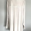 T Tahari Women’s NWT 3X cream soft long sleeved rayon top w/ satin neckline trim Photo 3