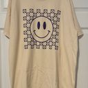 Comfort Colors Retro Smiley T-Shirt Photo 0