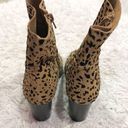 Gibson Latimer Gibson & Latimer Cow Leather Heel ankle boots animal print Cheetah tan size 8 Photo 1