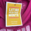 Well Worn  si’ se puede fuchs pink Latin heritage month t-shirt size xxl Photo 4