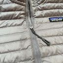 Patagonia  Women Down Shirt Lightweight Puffer Jacket Feather Grey Size Small Photo 4