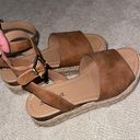 Soda Tan Sandals Photo 0