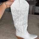 Amazon White Cowboy Boots Photo 1