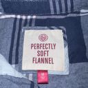 SO Perfectly ft Flannel Photo 3