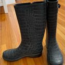 Rampage  Women’s Raveyn crocodile black rubber rain boots, size 6 Gorpcore hiking Photo 3