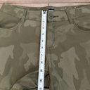 prAna  Halle Green Camo Hiking Stretch Shorts Size 4 Photo 6