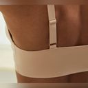 Everlane  The Invisible Bra, light tan Photo 9