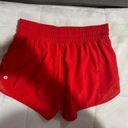 Lululemon Hotty Hot Short 2.5” Photo 0