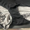 Lululemon Speed Up Shorts Black White Floral Pattern Photo 4