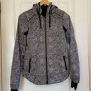 Lululemon  Spring Forward jacket- Push petal Photo 1