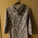 No Boundaries Sweatshirt Hoodie Dress in grey with white stars - size XS Photo 1