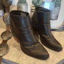 Very G Snakeskin Faux Leather Ankle Boots Stacked Heels  Size 8. Photo 3