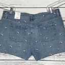 Time & Tru  NWT Sz. 18 Light Blue Wash - Floral Embroidery Raw Hem Denim Shorts Photo 2