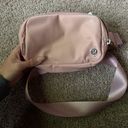 Lululemon  Belt Bag  Photo 0