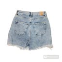 ZARA  Size 4 high rise distressed raw hem denim shorts Photo 1