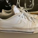 Nike Women's Court Legacy Shoes Photo 6