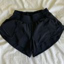 Lululemon Hotty Hot Short 2.5” Photo 0