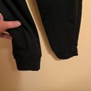 Vuori Performance Joggers in Black Heather Photo 7