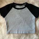 grey and black cropped baby tee Gray Photo 0