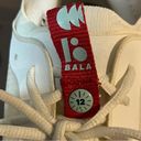 Bala Twelves FLOW all white Healthcare Shoes Men 7.5 Women 8.5. WFNW Photo 4