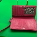 Coach A very rare POPPY Pink leather  vintage Y2K Double Zip beautiful WALLET Photo 3