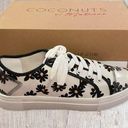 Daisy Bravo  Sneakers by Matisse 8.5 Photo 1