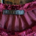 Potter’s Pot Wine colored  top. Photo 6